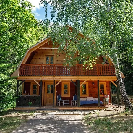 Nomad & Glamping Hotel Noszvaj