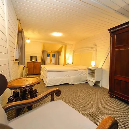 Nomad & Glamping Hotel