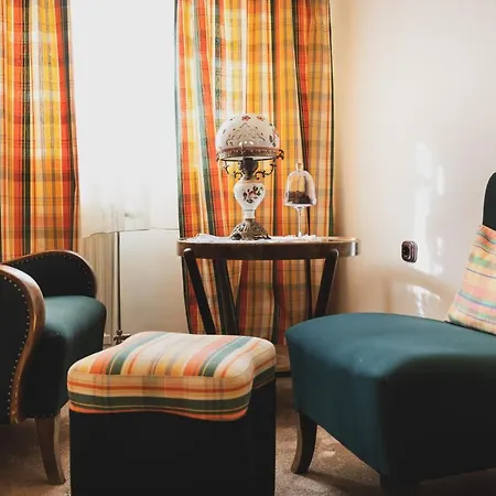 Nomad & Glamping Hotel 3*