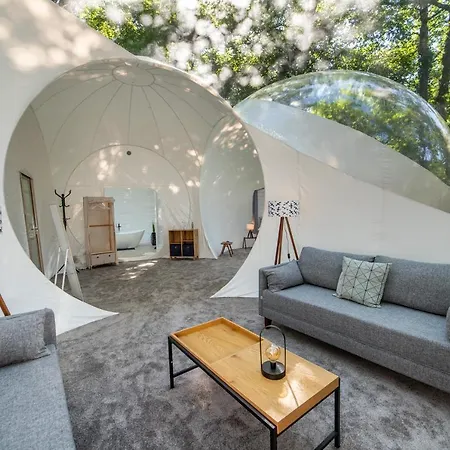Nomad & Glamping