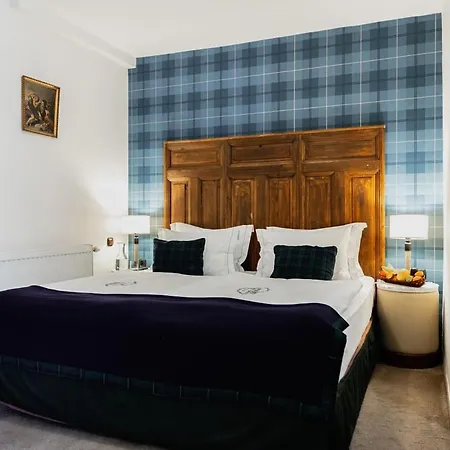 Nomad & Glamping Hotel 3*