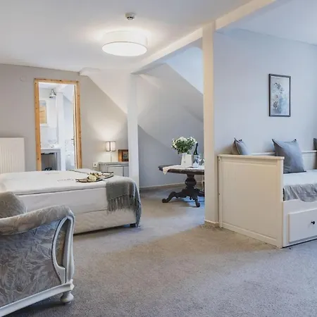 Hotel Nomad & Glamping 3*