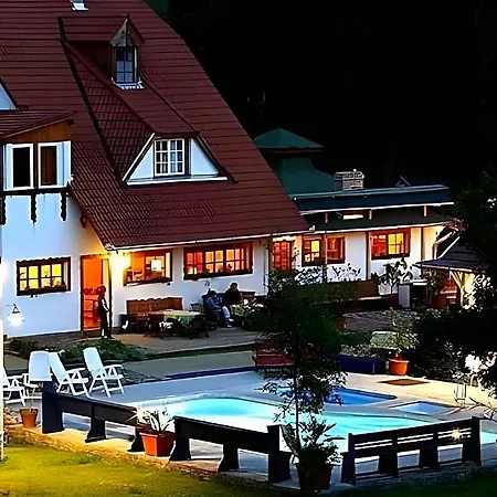 Hotel Nomad & Glamping Noszvaj