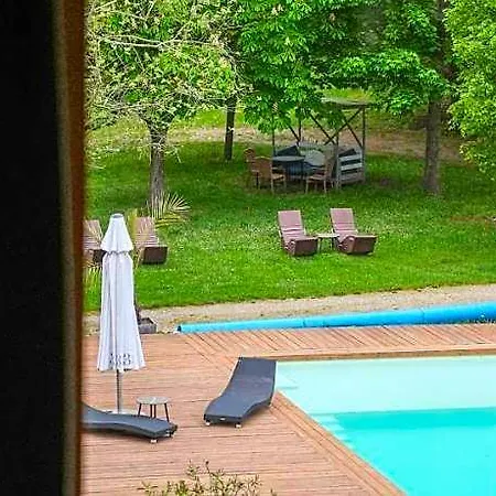 Nomad & Glamping 3*