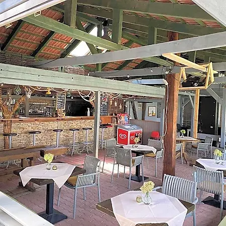 Nomad & Glamping 3* Noszvaj