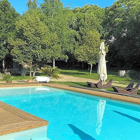 Nomad & Glamping Hotel 3*