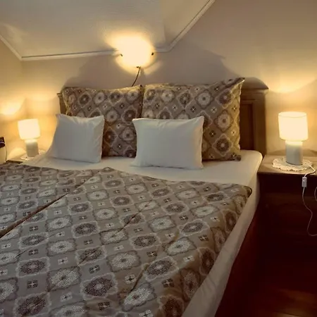 Nomad & Glamping 3*
