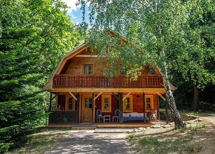 Nomad & Glamping Hotel Noszvaj