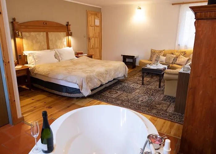 Nomad & Glamping Hotel 3*