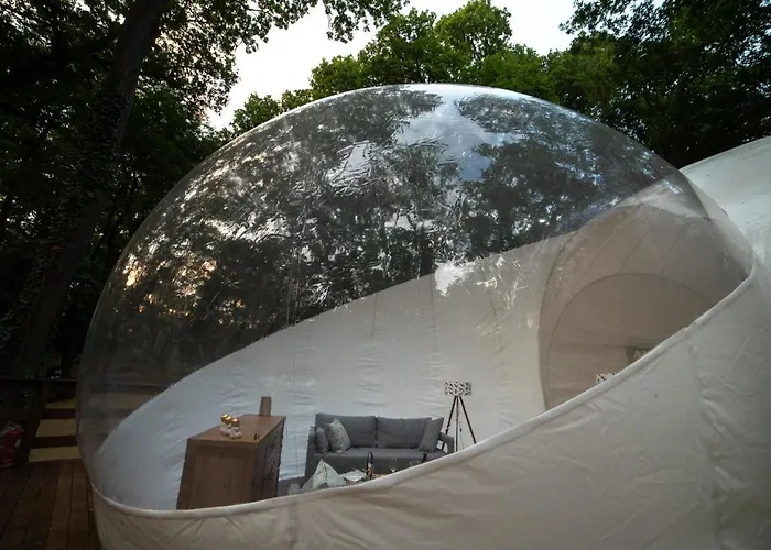 Nomad & Glamping 3*