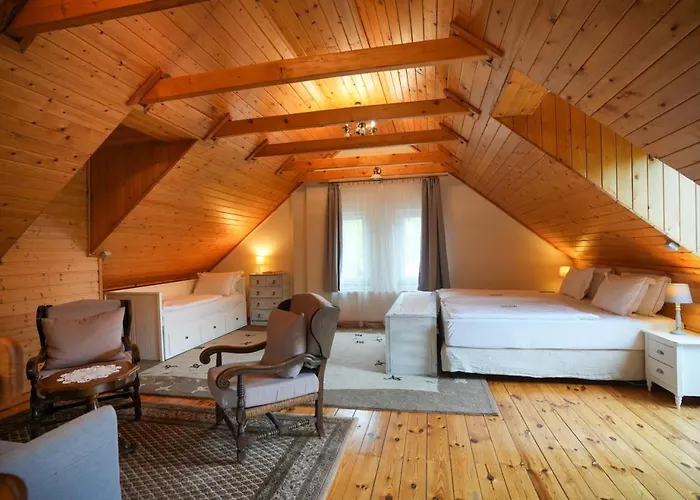 Nomad & Glamping Hotel 3*