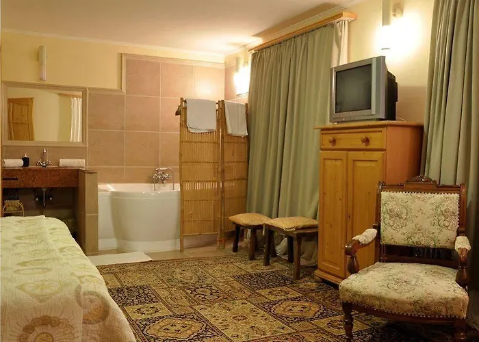 Nomad & Glamping Hotel 3*